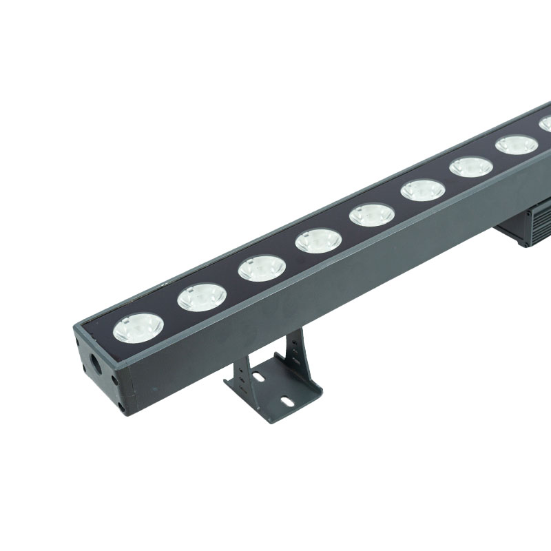 洗墻燈特別適用于戶外大面積無(wú)人值守照明